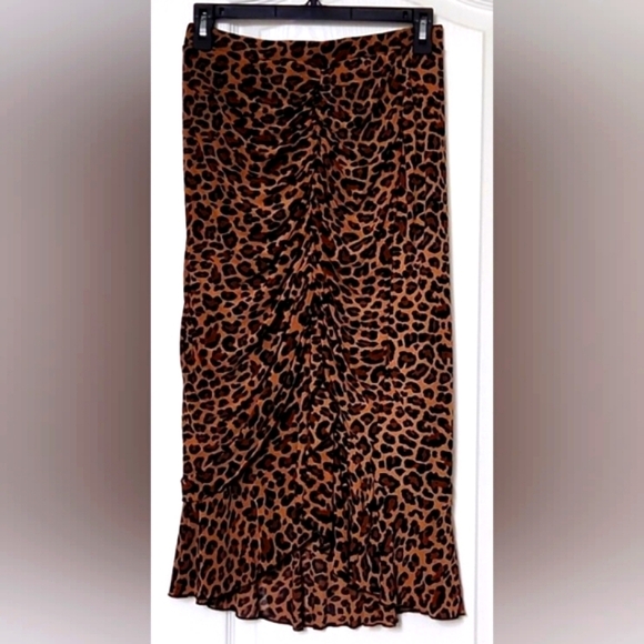 Ember Dresses & Skirts - NWT Ember Leopard Printed Black/Brown/Tan Midi Skirt, US Size XL